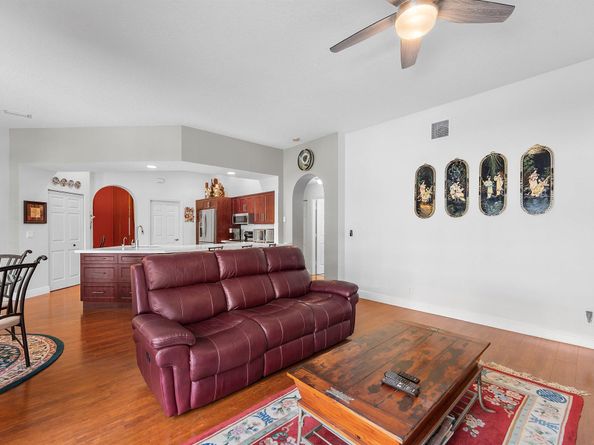 284 Cypress Trace, Royal Palm Beach FL 33411