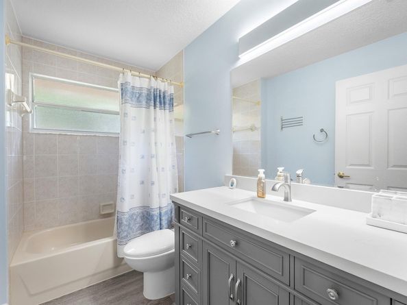 284 Cypress Trace, Royal Palm Beach FL 33411