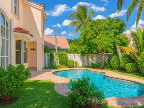 19101 NW 11th St, Pembroke Pines FL 33029