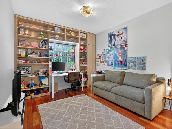 10912 NW 69th St, Doral FL 33178