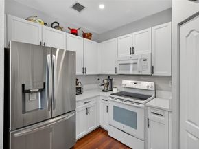 10912 NW 69th St, Doral FL 33178