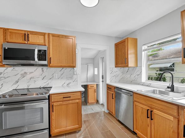 638 53rd Street, West Palm Beach FL 33407