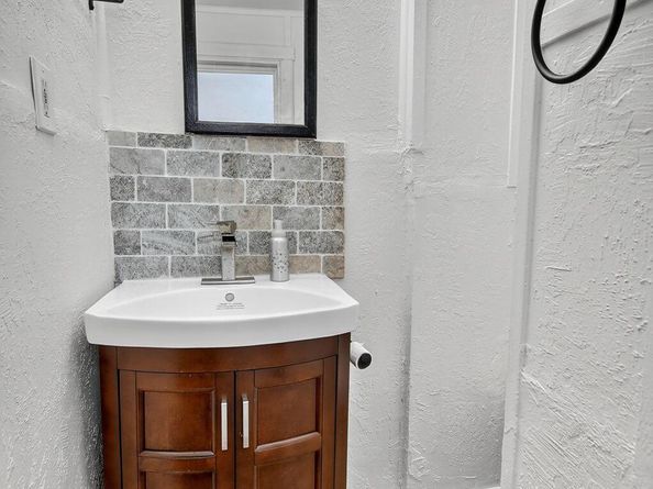 638 53rd Street, West Palm Beach FL 33407