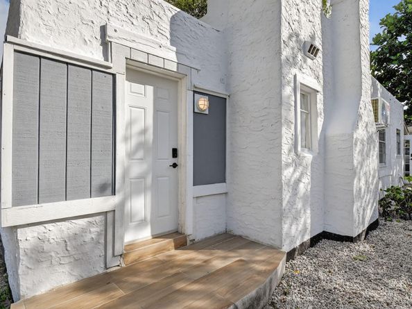 638 53rd Street, West Palm Beach FL 33407