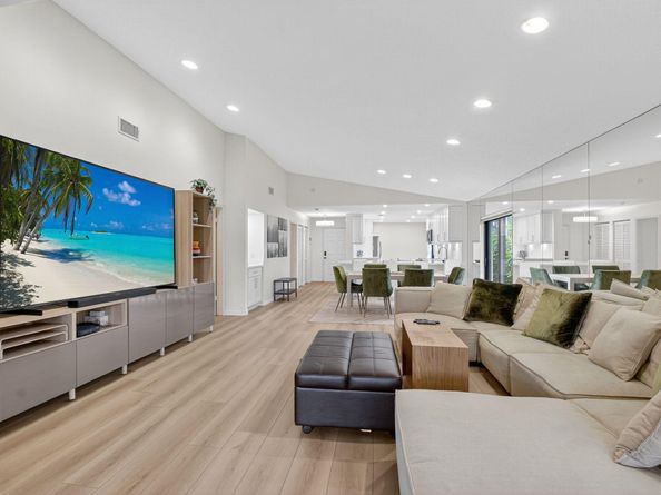 24 Westgate Lane A, Boynton Beach FL 33436