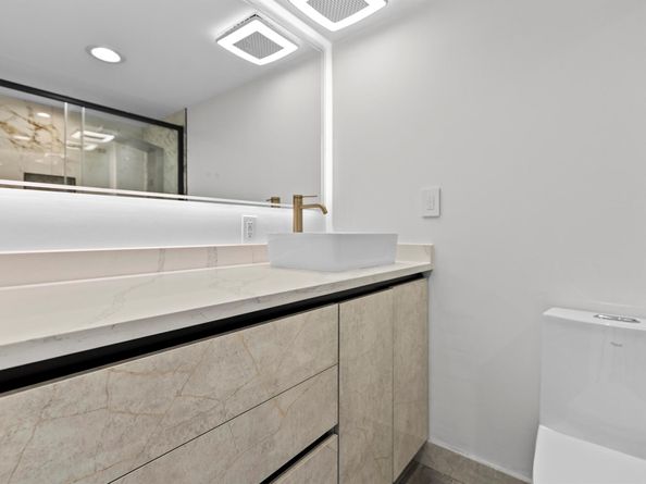 809 W Oakland Park Boulevard K12, Oakland Park FL 33311