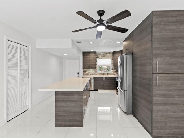 809 W Oakland Park Boulevard K12, Oakland Park FL 33311