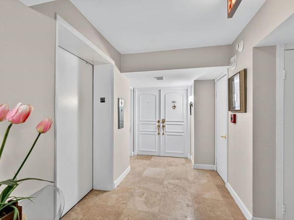 4280 Galt Ocean Dr 20A, Fort Lauderdale FL 33308