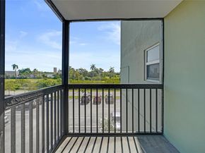 1425 Arthur Street 301A, Hollywood FL 33020