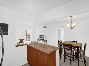 1425 Arthur Street 301A, Hollywood FL 33020