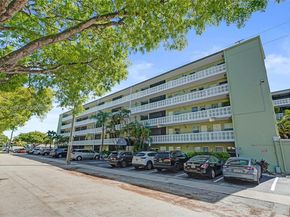 1425 Arthur Street 301A, Hollywood FL 33020