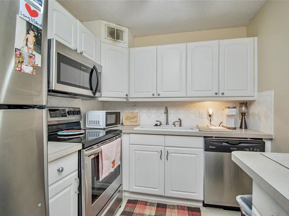 235 Kent N 235, West Palm Beach FL 33417