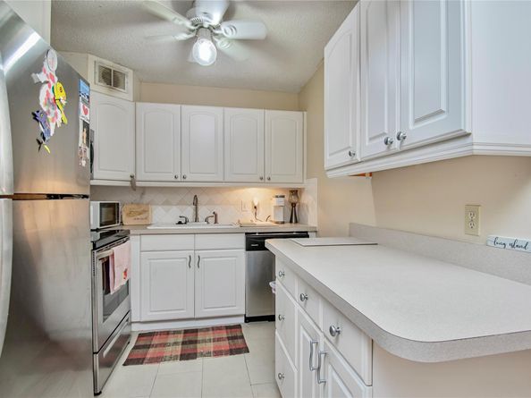 235 Kent N 235, West Palm Beach FL 33417