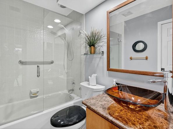 7520 LA PAZ Court 209, Boca Raton FL 33433