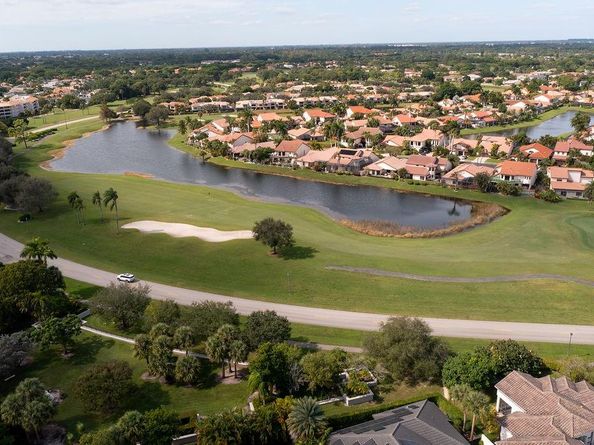 7520 LA PAZ Court 209, Boca Raton FL 33433