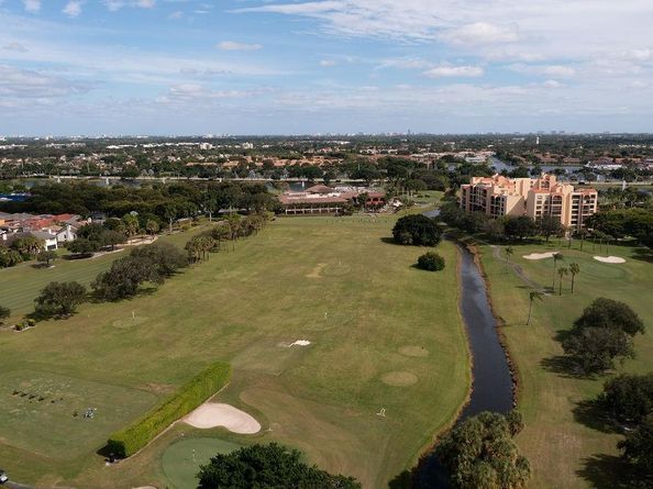 7520 LA PAZ Court 209, Boca Raton FL 33433