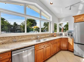 731 SE 4th Ave, Pompano Beach FL 33060