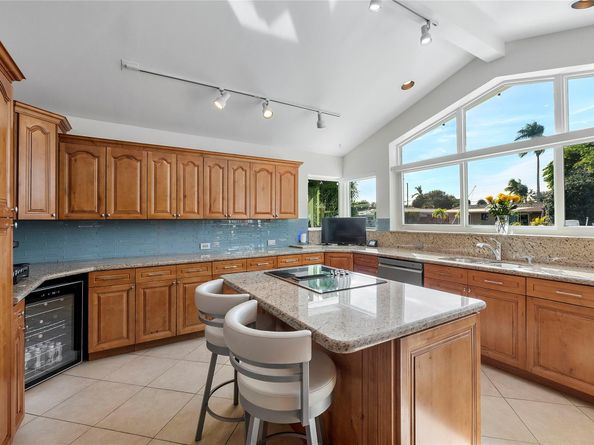 731 SE 4th Ave, Pompano Beach FL 33060