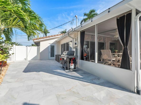 731 SE 4th Ave, Pompano Beach FL 33060