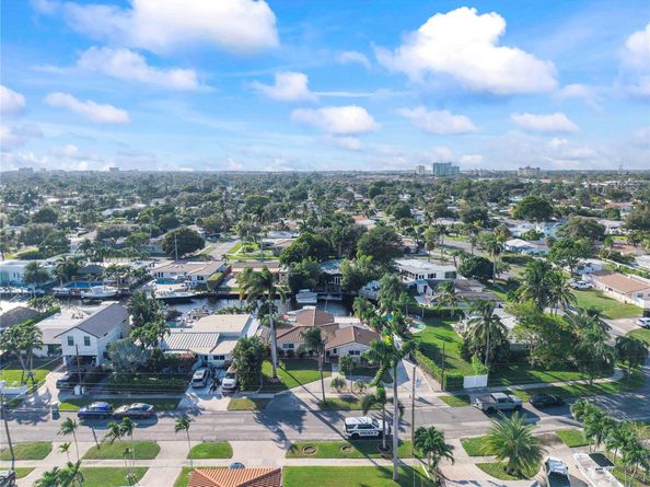 731 SE 4th Ave, Pompano Beach FL 33060