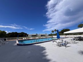 1111 Green Pine Boulevard C3, West Palm Beach FL 33409