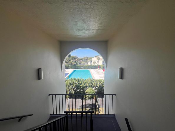 1111 Green Pine Boulevard C3, West Palm Beach FL 33409