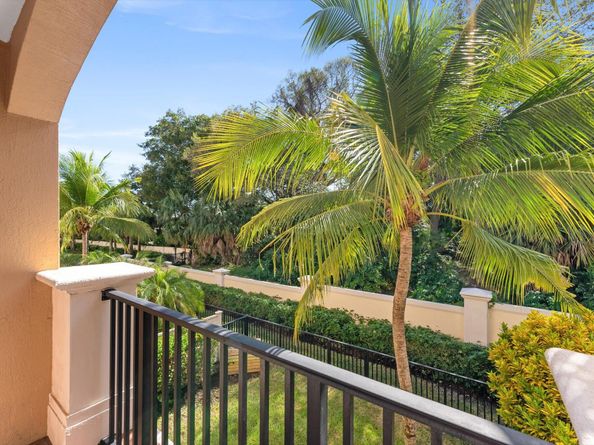 604 NE Francesca Lane, Boca Raton FL 33487