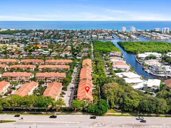 604 NE Francesca Lane, Boca Raton FL 33487