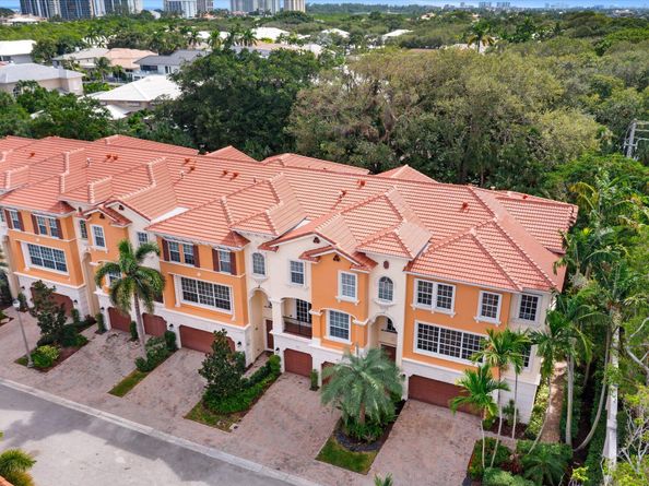 604 NE Francesca Lane, Boca Raton FL 33487