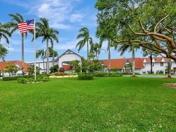 14475 Strathmore Lane 405, Delray Beach FL 33446