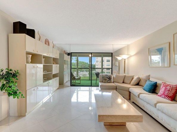 14475 Strathmore Lane 405, Delray Beach FL 33446