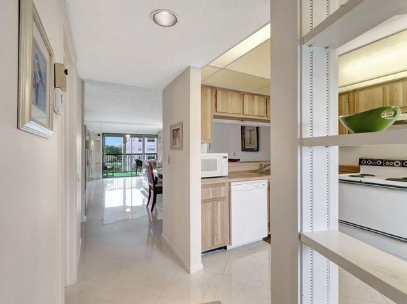 14475 Strathmore Lane 405, Delray Beach FL 33446