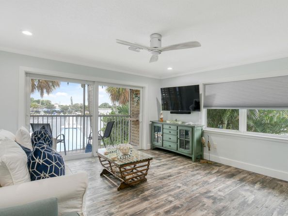 400 Northlake Court 104, North Palm Beach FL 33408