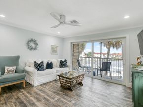 400 Northlake Court 104, North Palm Beach FL 33408