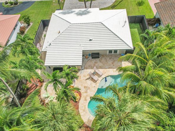 189 SE 2nd Ave, Pompano Beach FL 33060