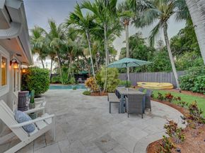 189 SE 2nd Ave, Pompano Beach FL 33060