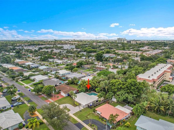 189 SE 2nd Ave, Pompano Beach FL 33060