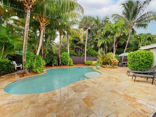 189 SE 2nd Ave, Pompano Beach FL 33060