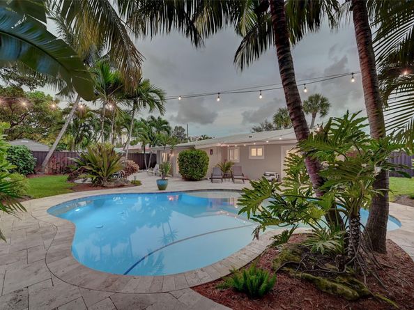 189 SE 2nd Ave, Pompano Beach FL 33060