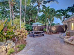 189 SE 2nd Ave, Pompano Beach FL 33060