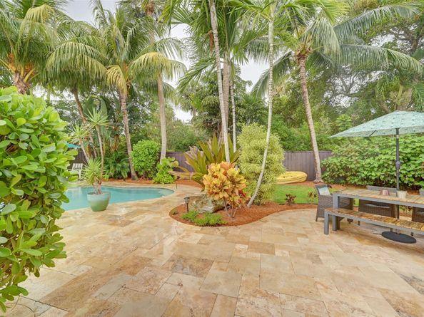 189 SE 2nd Ave, Pompano Beach FL 33060