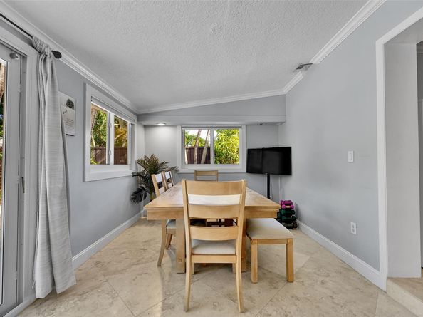 189 SE 2nd Ave, Pompano Beach FL 33060