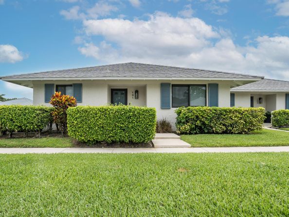 101 Club Drive, Palm Beach Gardens FL 33418