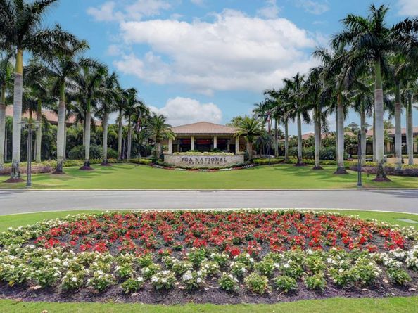 101 Club Drive, Palm Beach Gardens FL 33418