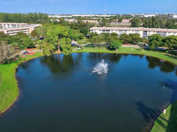 2401 Antigua Cir E3, Coconut Creek FL 33066