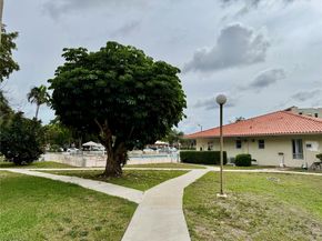 1810 N Lauderdale Ave 2210, North Lauderdale FL 33068