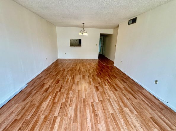 1810 N Lauderdale Ave 2210, North Lauderdale FL 33068