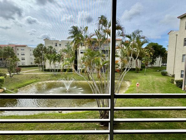 1810 N Lauderdale Ave 2210, North Lauderdale FL 33068