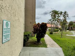 1810 N Lauderdale Ave 2210, North Lauderdale FL 33068