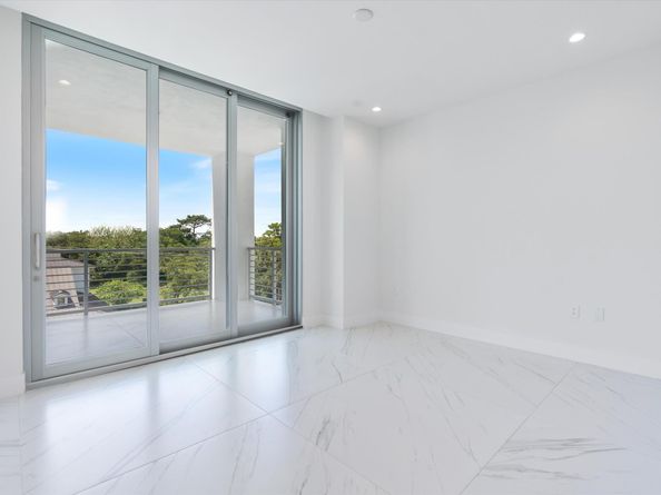 495 E Royal Palm Road 402, Boca Raton FL 33432